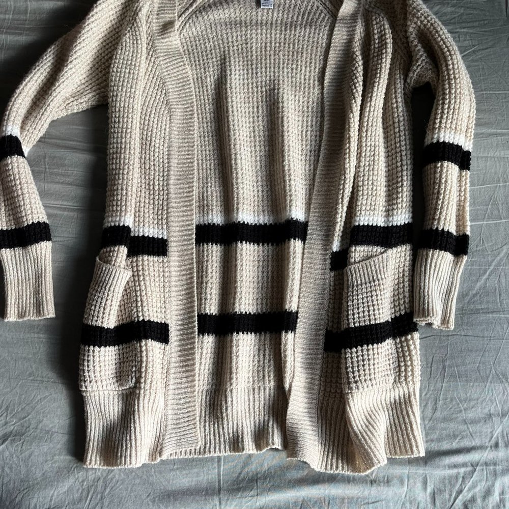 Size M Majora Cardigan